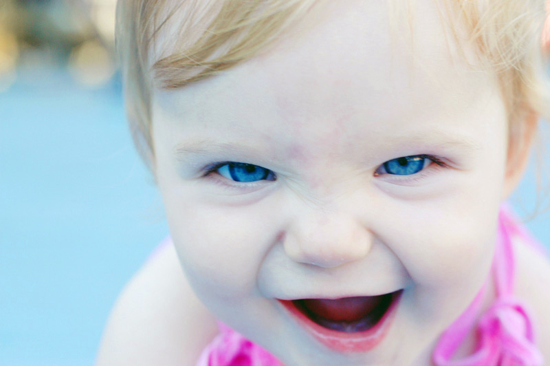http://sarahsloboda.com/wp-content/uploads/2011/07/sloboda_child_photography_0001.jpg