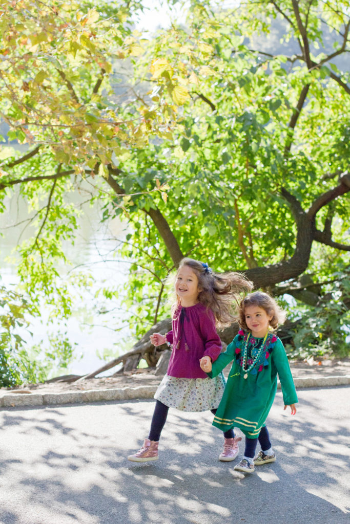 San Francisco Family Photographer - sisters in the park