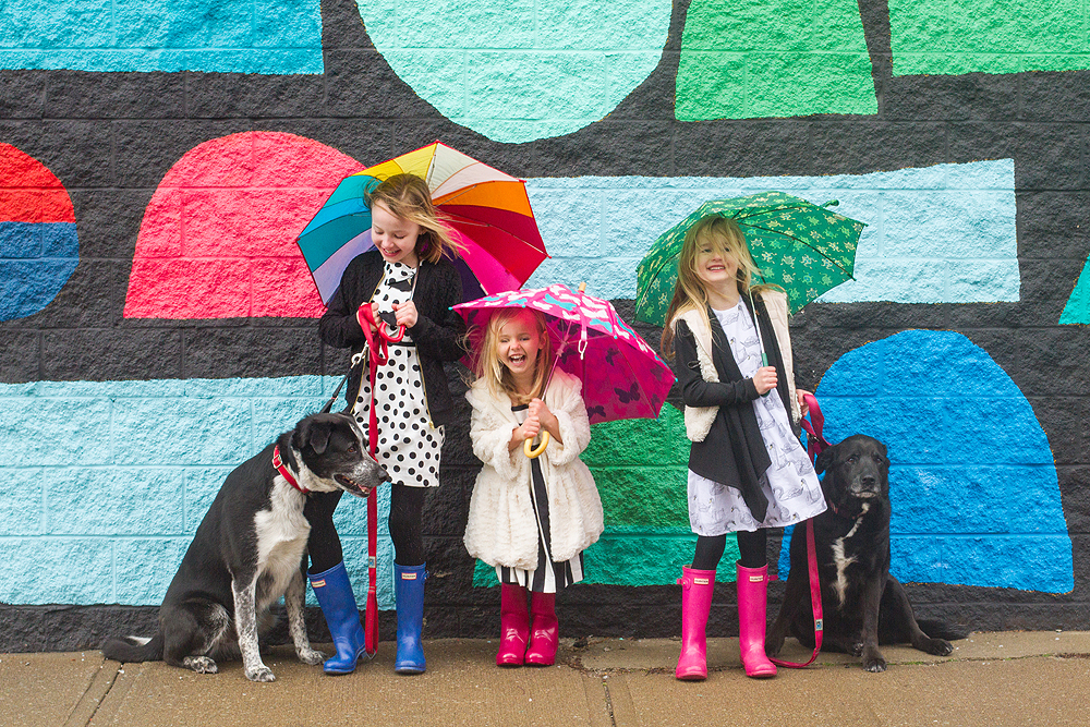 wall mural family portrait - cleveland, ohio - hingetown midwest art